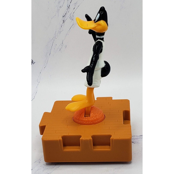 Daffy Duck Looney Tunes Space Jam Court Figure 1996 McDonalds Meal Toy - Picture 2 of 7